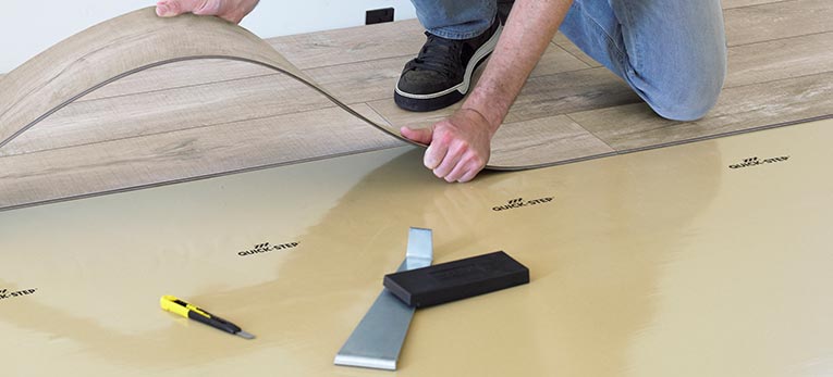 Quick-Step Laminate Installation Instructions Uniclic - YouTube