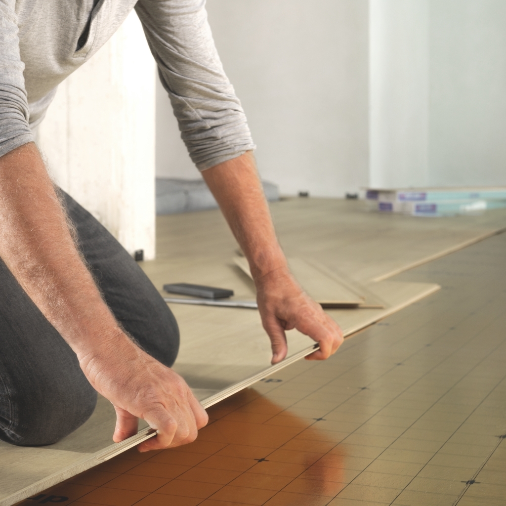 Cómo instalar un suelo vinílico en rollos de manera sencilla - Supreme  Floors